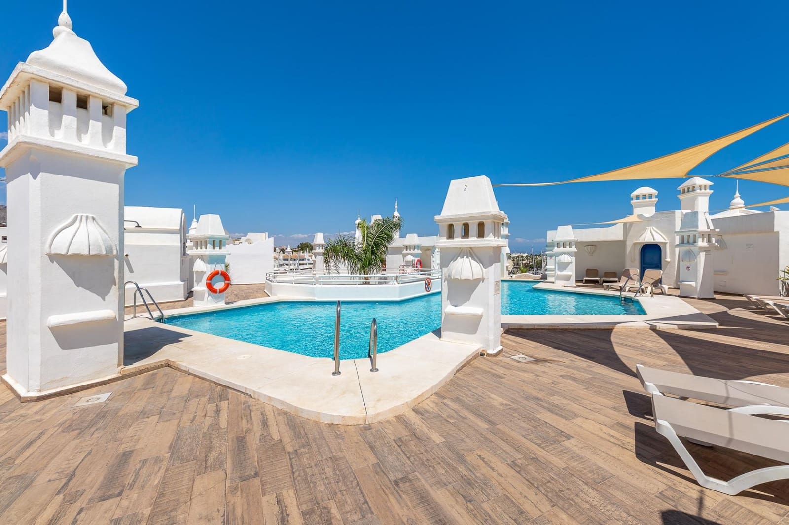 1 soveværelse Lejlighed til salg i Benalmadena med swimmingpool - € 699.000 (Ref: 10168493)