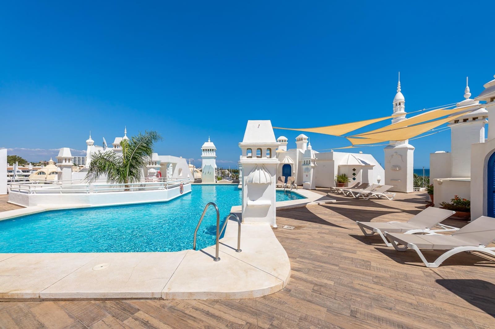 1 soveværelse Lejlighed til salg i Benalmadena med swimmingpool - € 699.000 (Ref: 10168493)