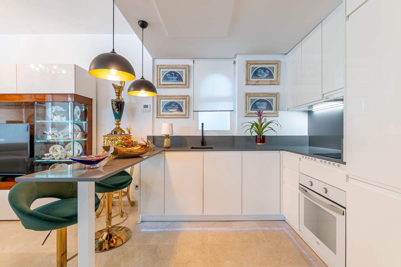 1 soveværelse Lejlighed til salg i Benalmadena med swimmingpool - € 699.000 (Ref: 10168493)