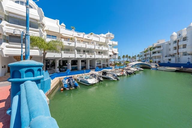 1 soveværelse Lejlighed til salg i Puerto Marina, Benalmádena med swimmingpool - € 699.000 (Ref: 10168493)