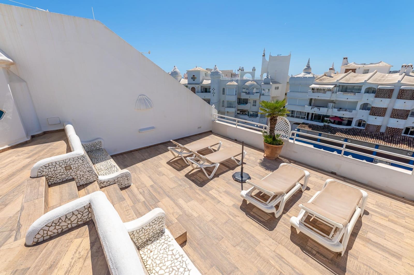 1 soveværelse Lejlighed til salg i Benalmadena med swimmingpool - € 699.000 (Ref: 10168493)