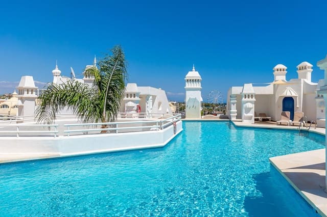 1 soveværelse Lejlighed til salg i Puerto Marina, Benalmádena med swimmingpool - € 699.000 (Ref: 10168493)