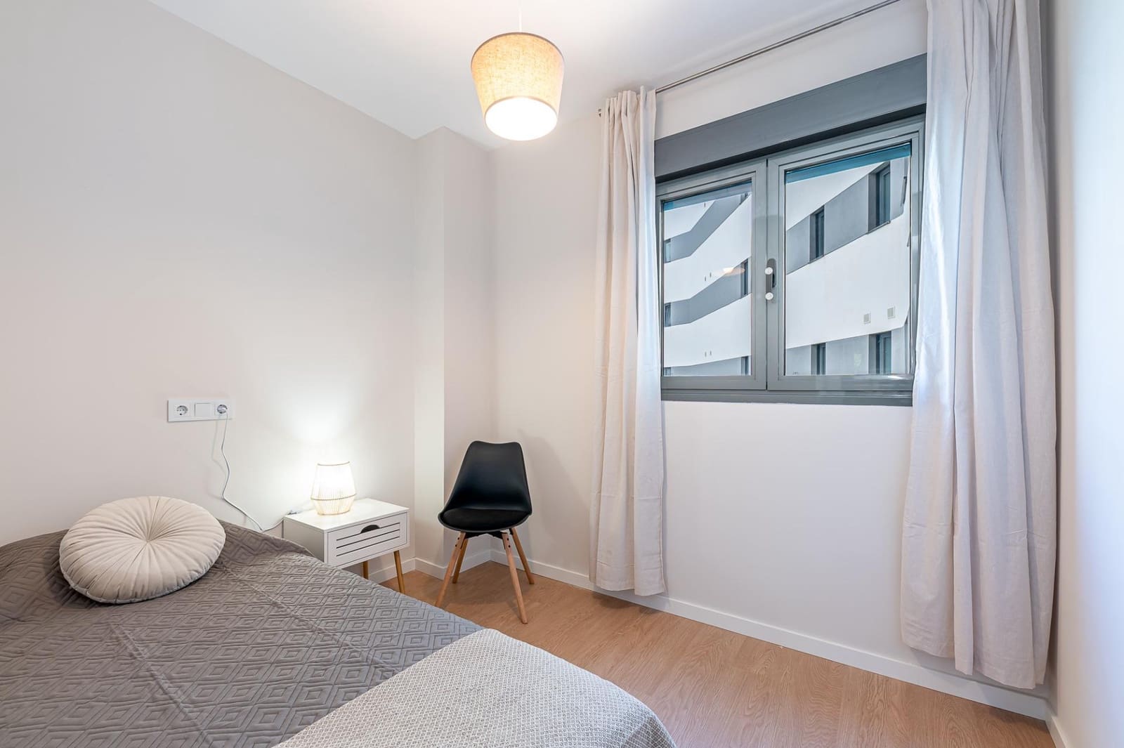3 quarto Apartamento para arrendar em Mijas com piscina garagem - 1 850 € (Ref: 10177215)