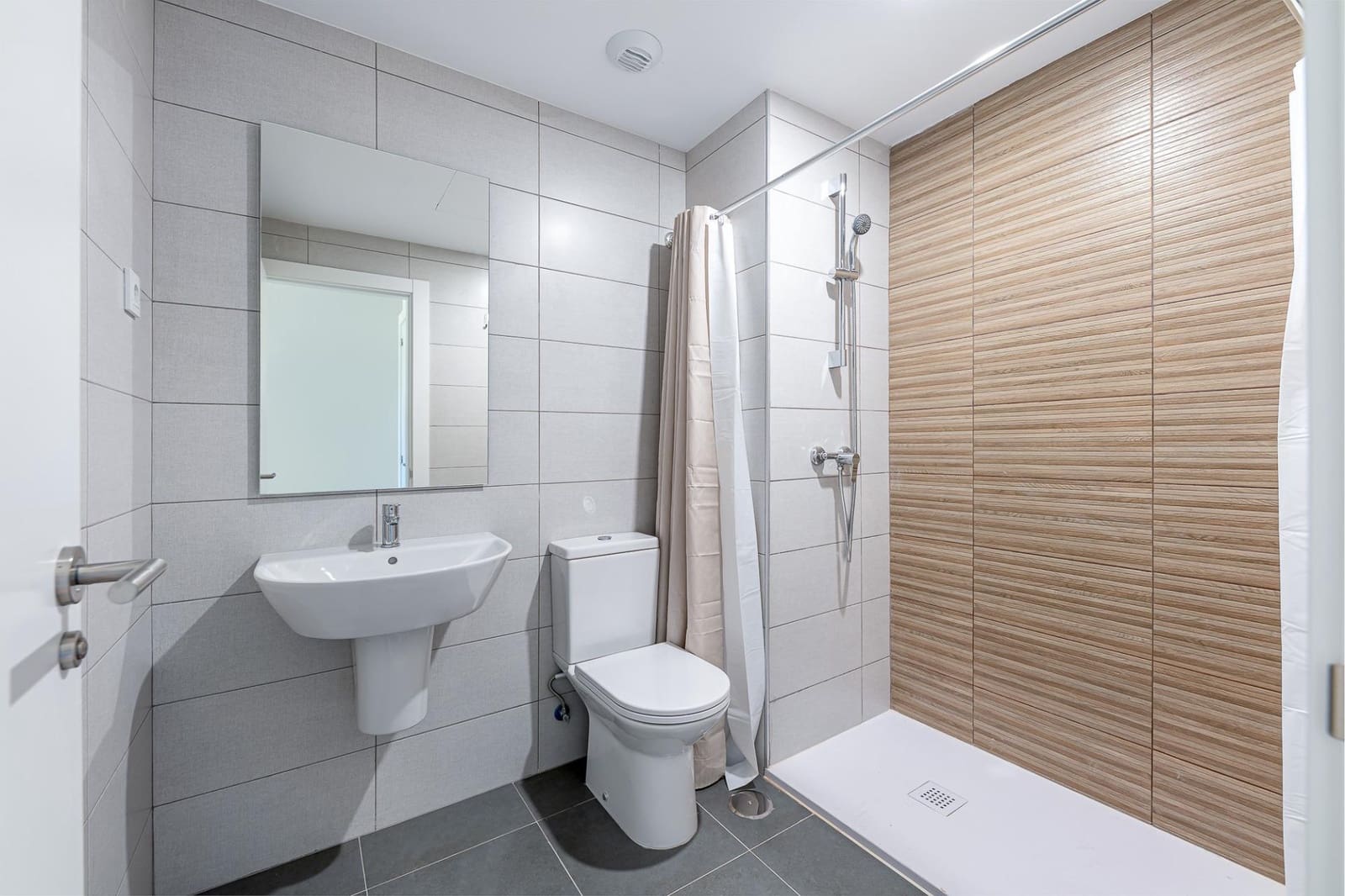 3 quarto Apartamento para arrendar em Mijas com piscina garagem - 1 850 € (Ref: 10177215)