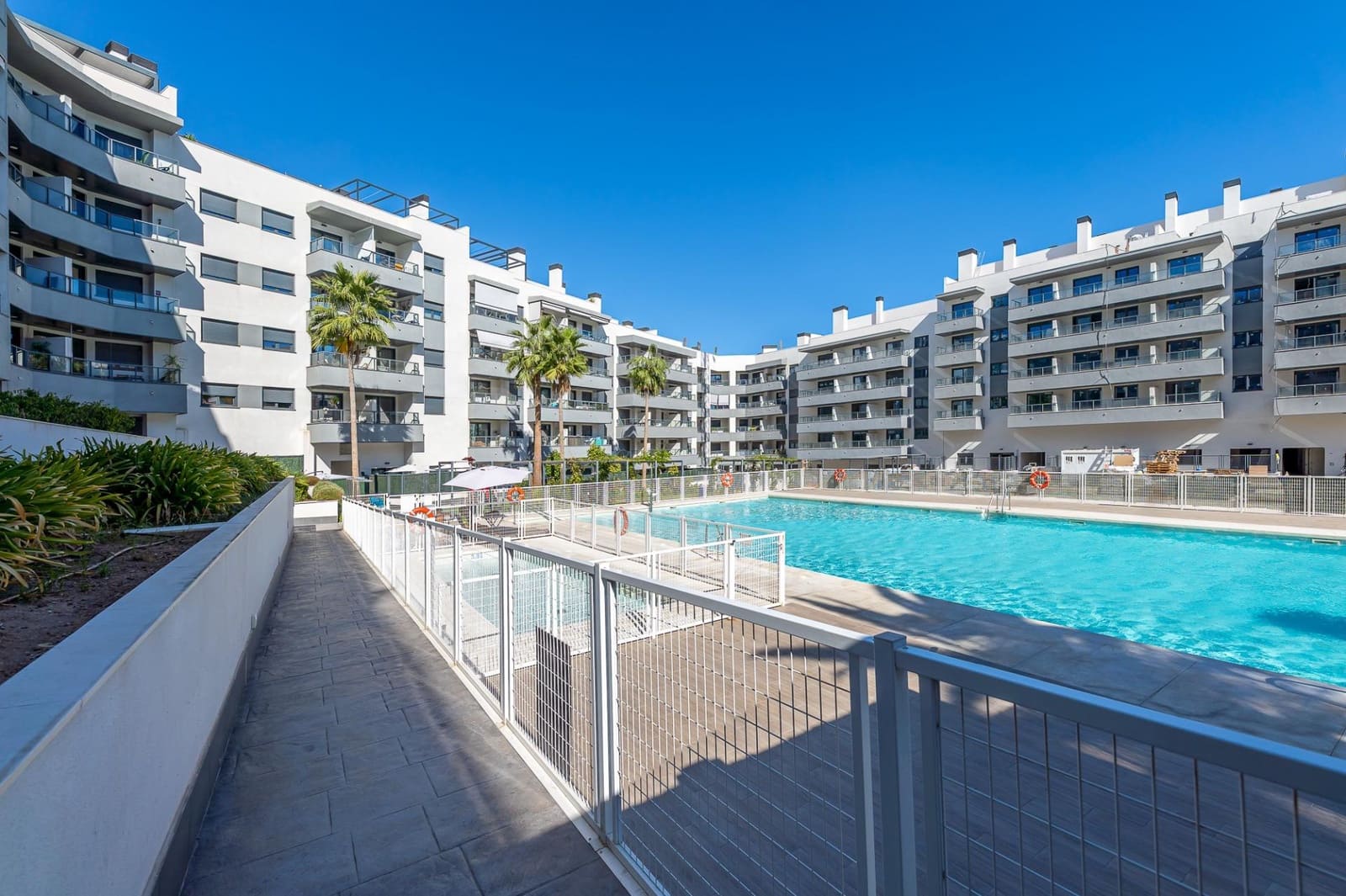 3 quarto Apartamento para arrendar em Mijas com piscina garagem - 1 850 € (Ref: 10177215)