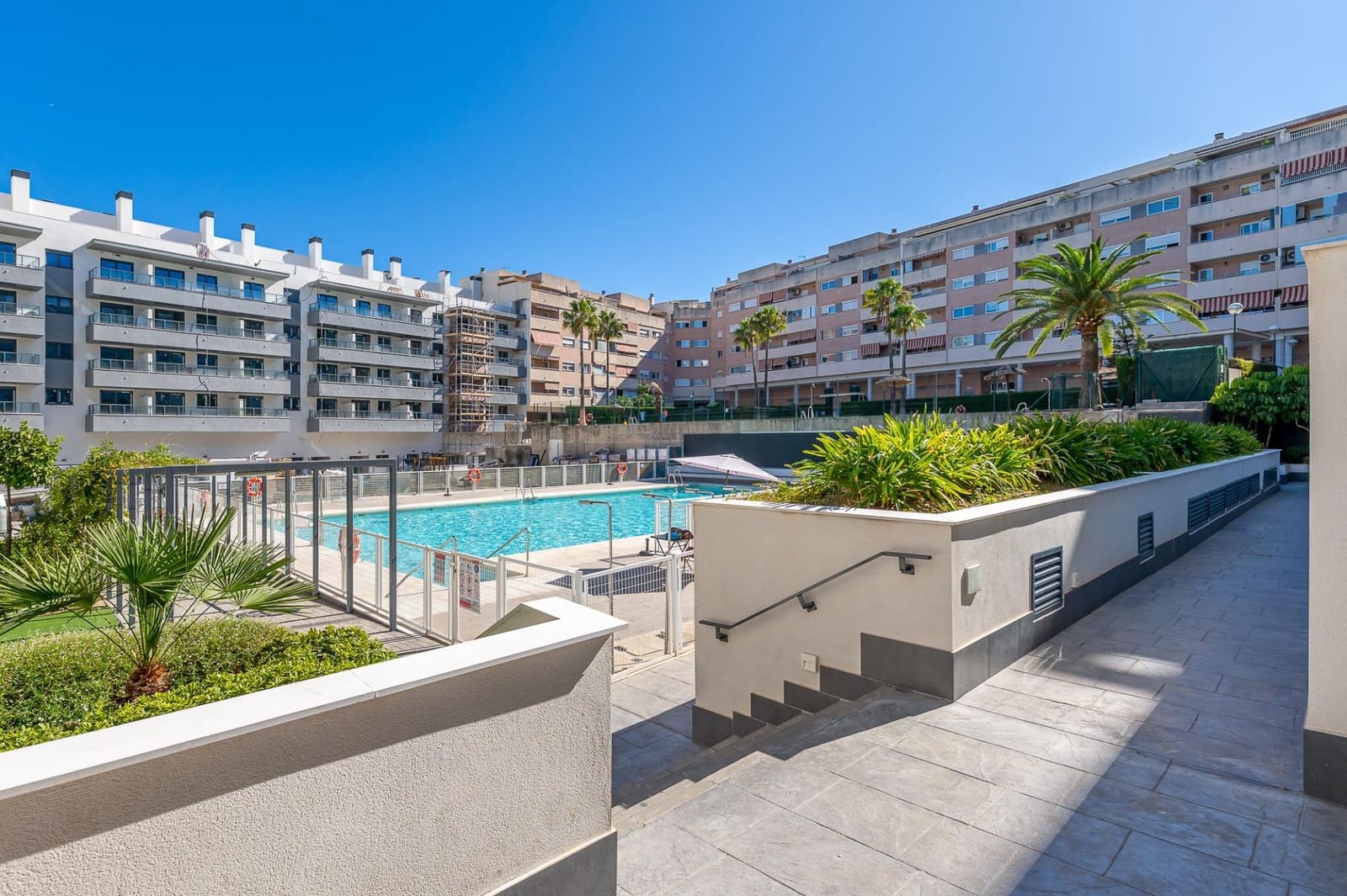 3 quarto Apartamento para arrendar em Mijas com piscina garagem - 1 850 € (Ref: 10177215)