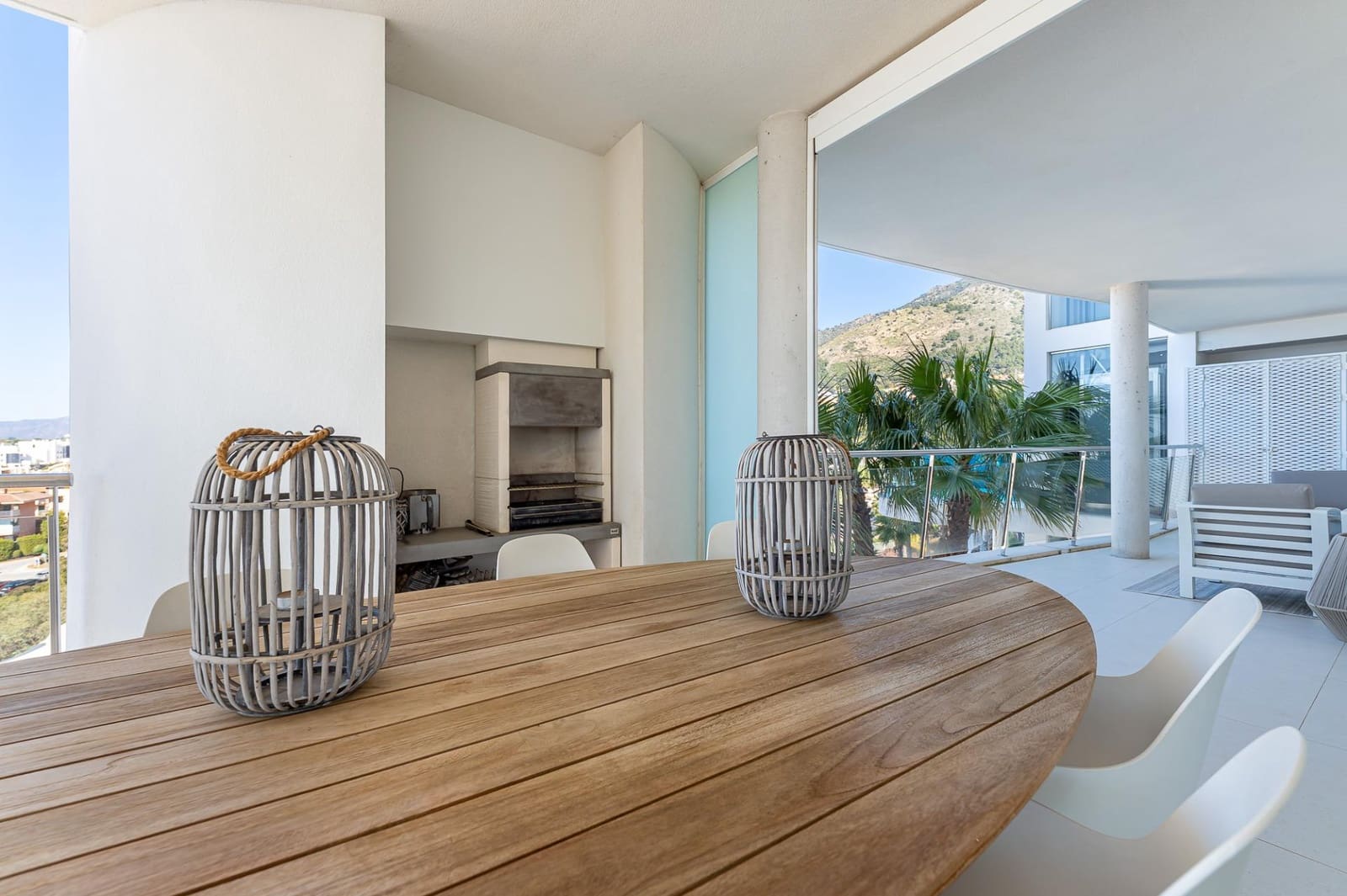 3 bedroom Apartment for sale in Benalmadena with pool garage - € 899,000 (Ref: 9699163)