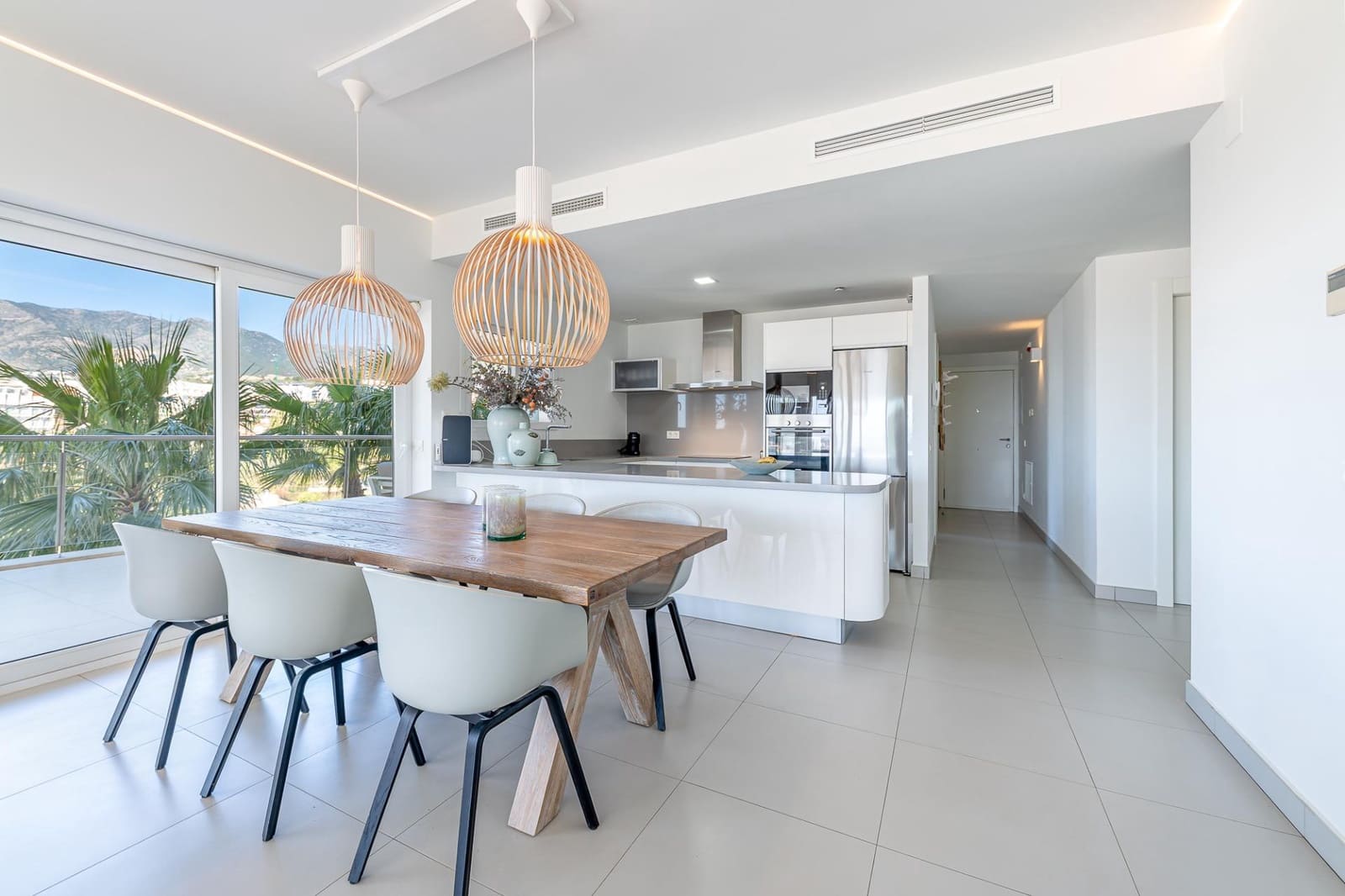 3 bedroom Apartment for sale in Benalmadena with pool garage - € 899,000 (Ref: 9699163)