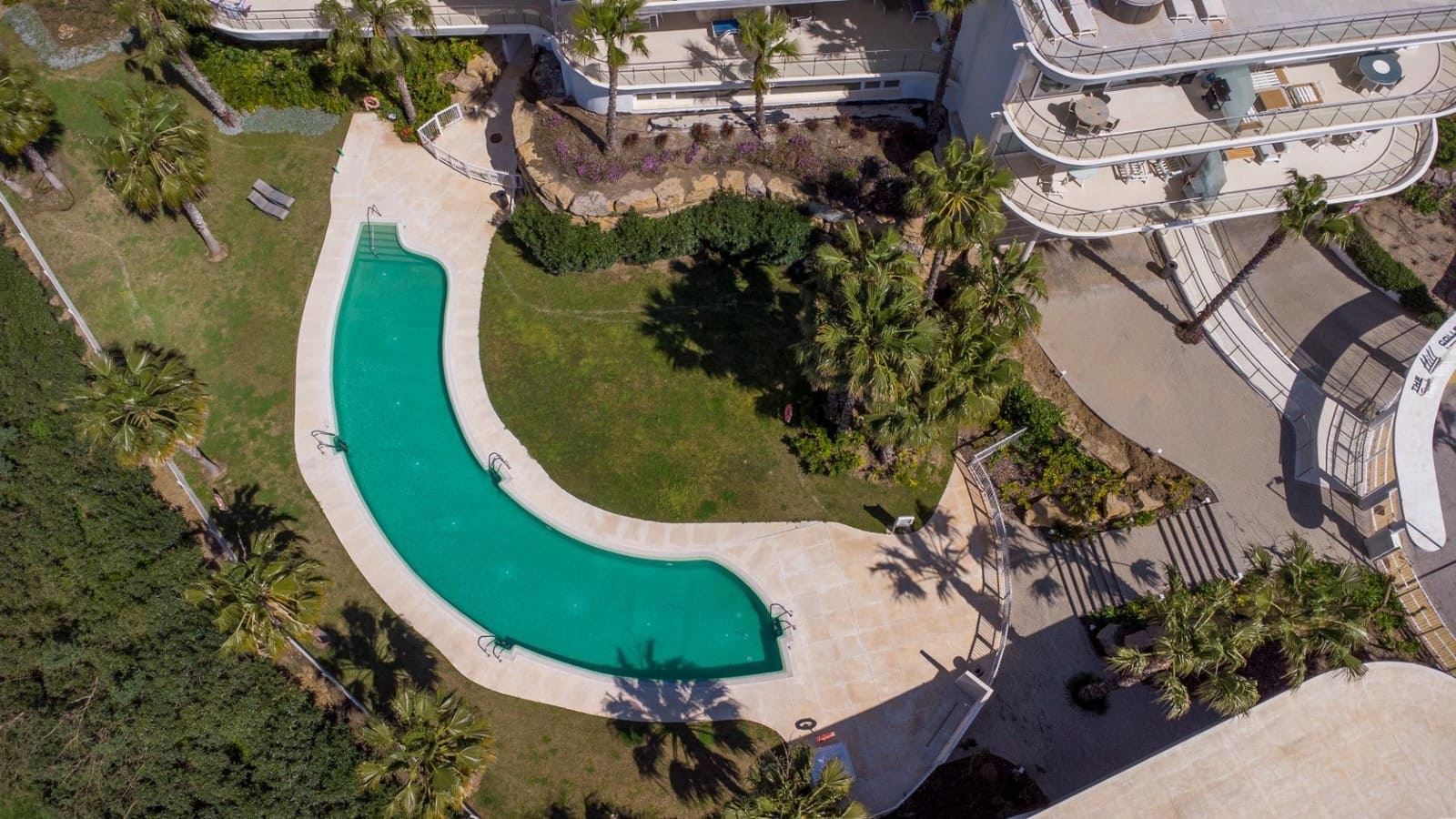 3 bedroom Apartment for sale in Benalmadena with pool garage - € 899,000 (Ref: 9699163)