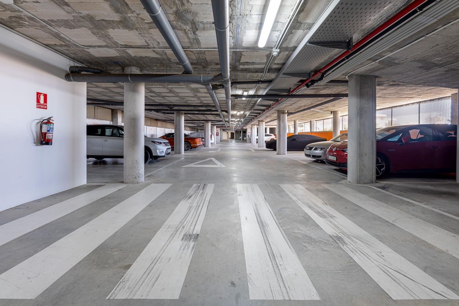 3 bedroom Apartment for sale in Benalmadena with pool garage - € 899,000 (Ref: 9699163)