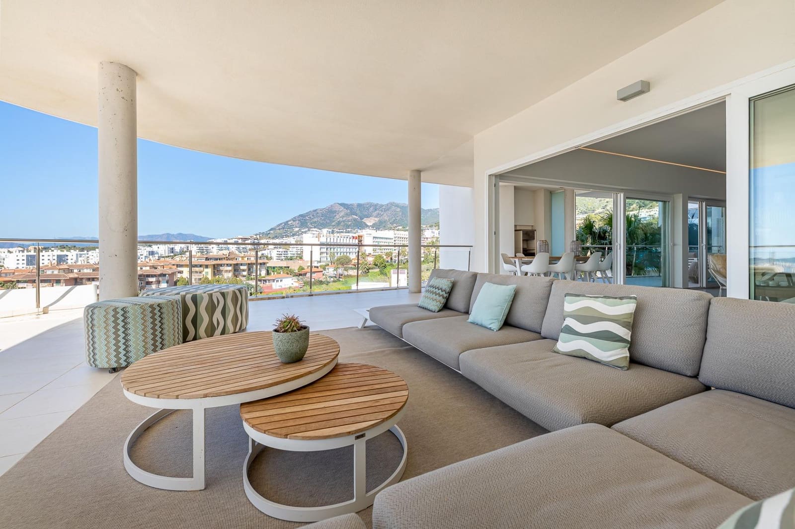 3 makuuhuone Huoneisto myytävänä paikassa Benalmadena mukana uima-altaan 
autotalli - 899 000 € (Ref: 9699163)