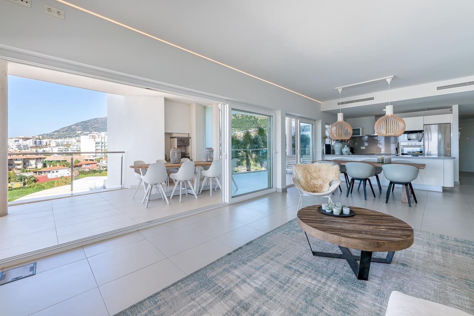 3 makuuhuone Huoneisto myytävänä paikassa Benalmadena mukana uima-altaan 
autotalli - 899 000 € (Ref: 9699163)