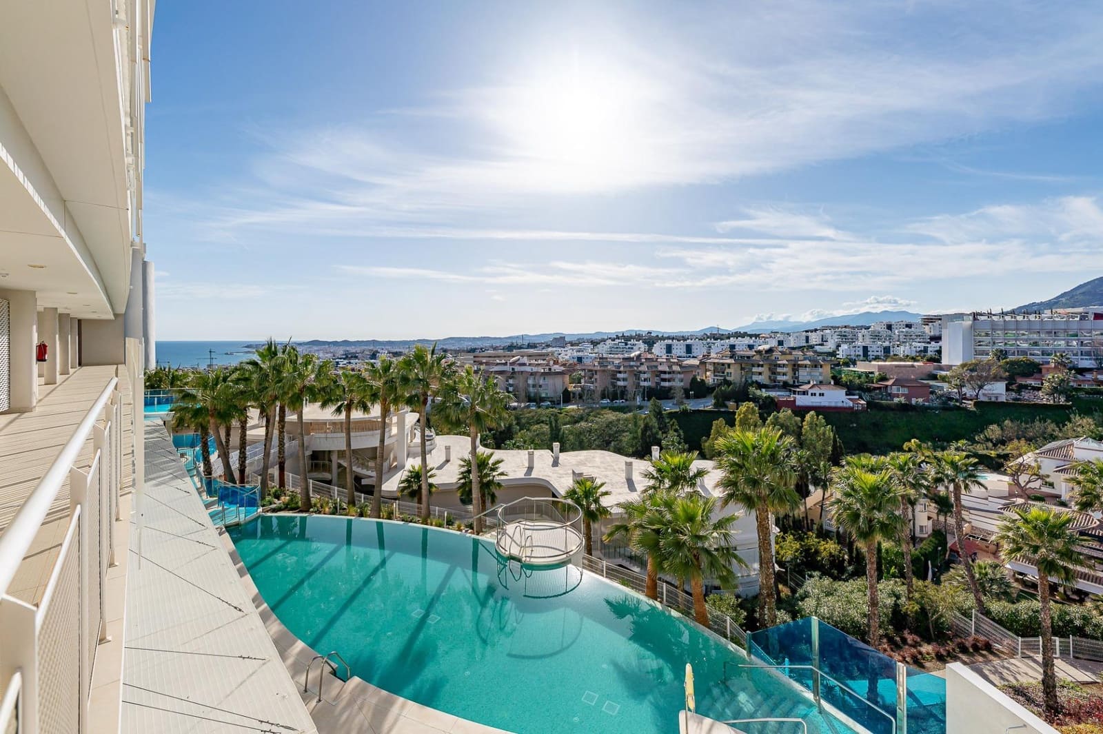 3 makuuhuone Huoneisto myytävänä paikassa Benalmadena mukana uima-altaan 
autotalli - 899 000 € (Ref: 9699163)