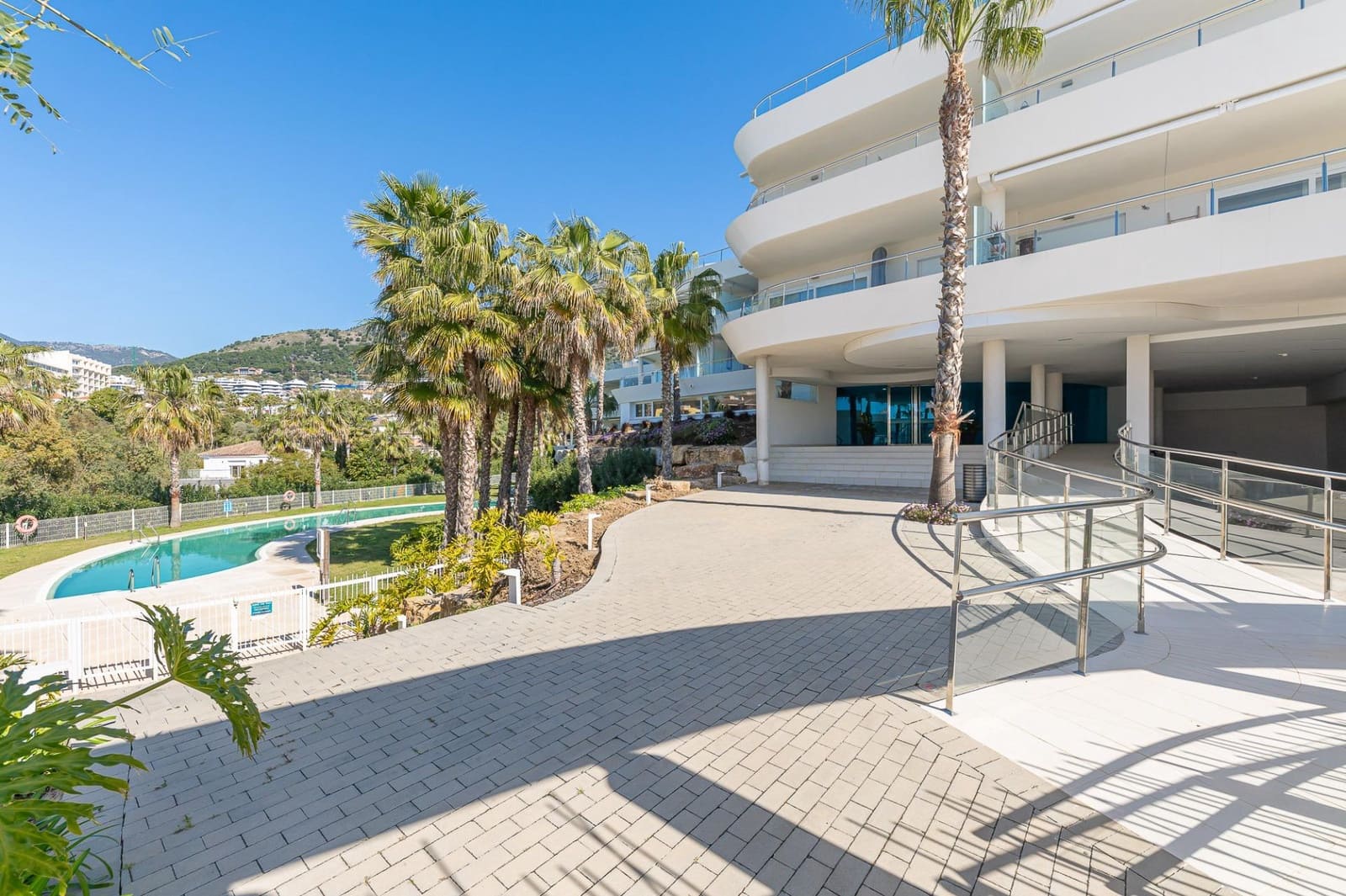3 makuuhuone Huoneisto myytävänä paikassa Benalmadena mukana uima-altaan 
autotalli - 899 000 € (Ref: 9699163)