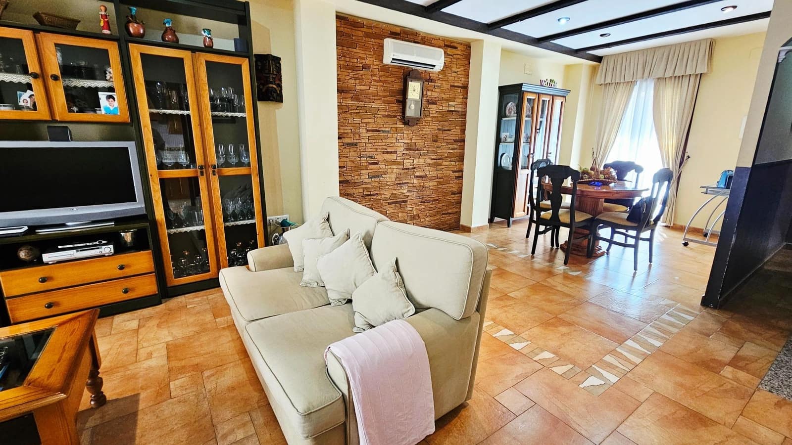 4 soveværelse Rækkehus til salg i Benalmadena med garage - € 410.000 (Ref: 9699166)