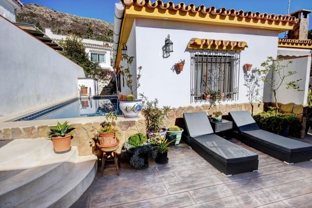 3 soveværelse Villa til salg i Benalmádena med swimmingpool garage - € 629.000 (Ref: 9699167)