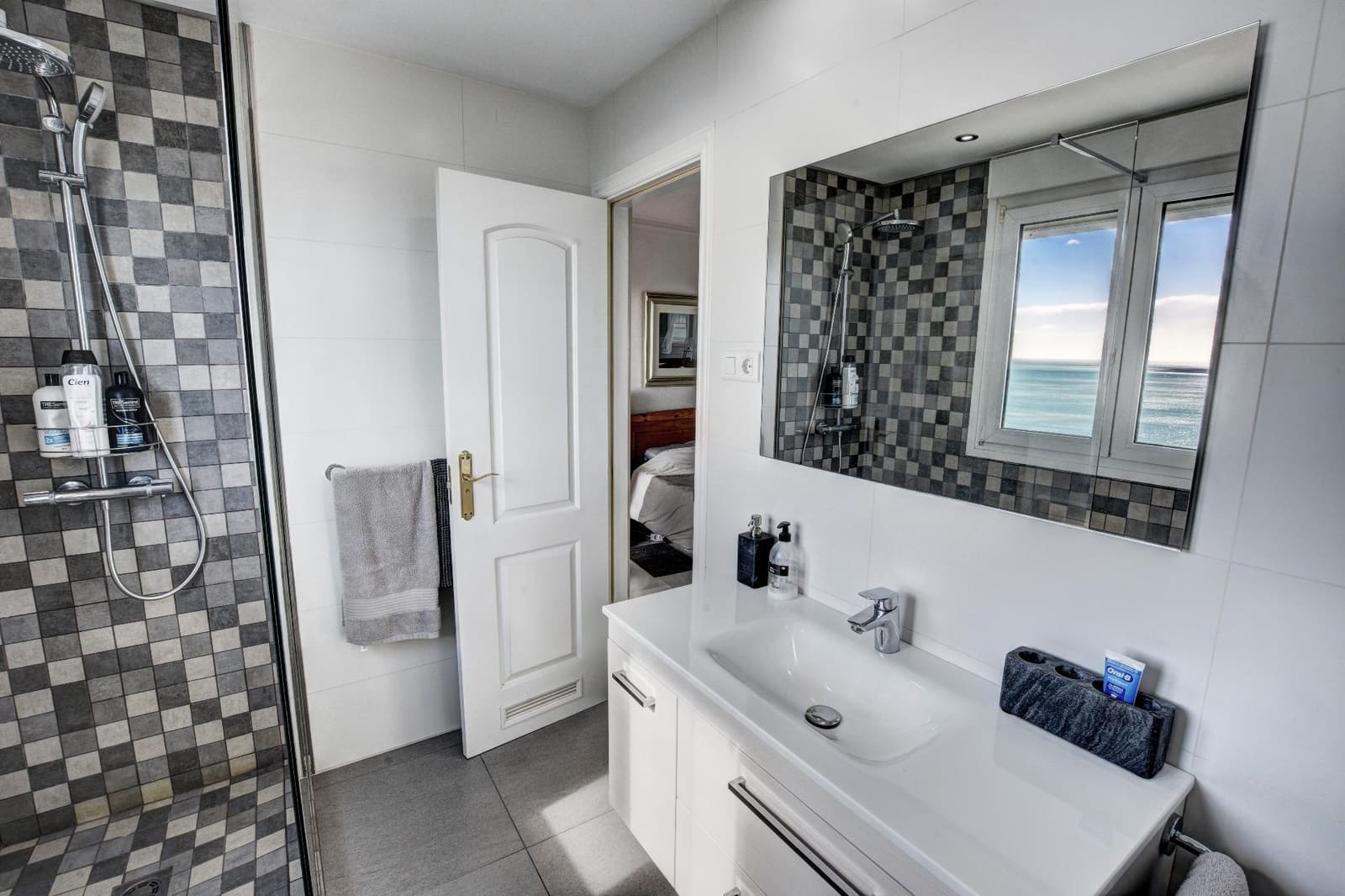 2 makuuhuone Rivitalo myytävänä paikassa Benalmadena mukana uima-altaan 
autotalli - 499 000 € (Ref: 9699168)