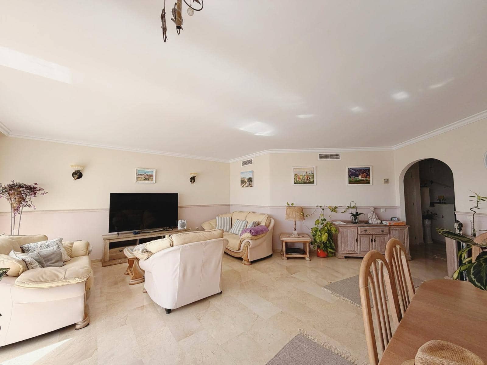 3 slaapkamer Rijtjeshuis te koop in Arroyo de la Miel met zwembad garage - € 570.000 (Ref: 9699169)