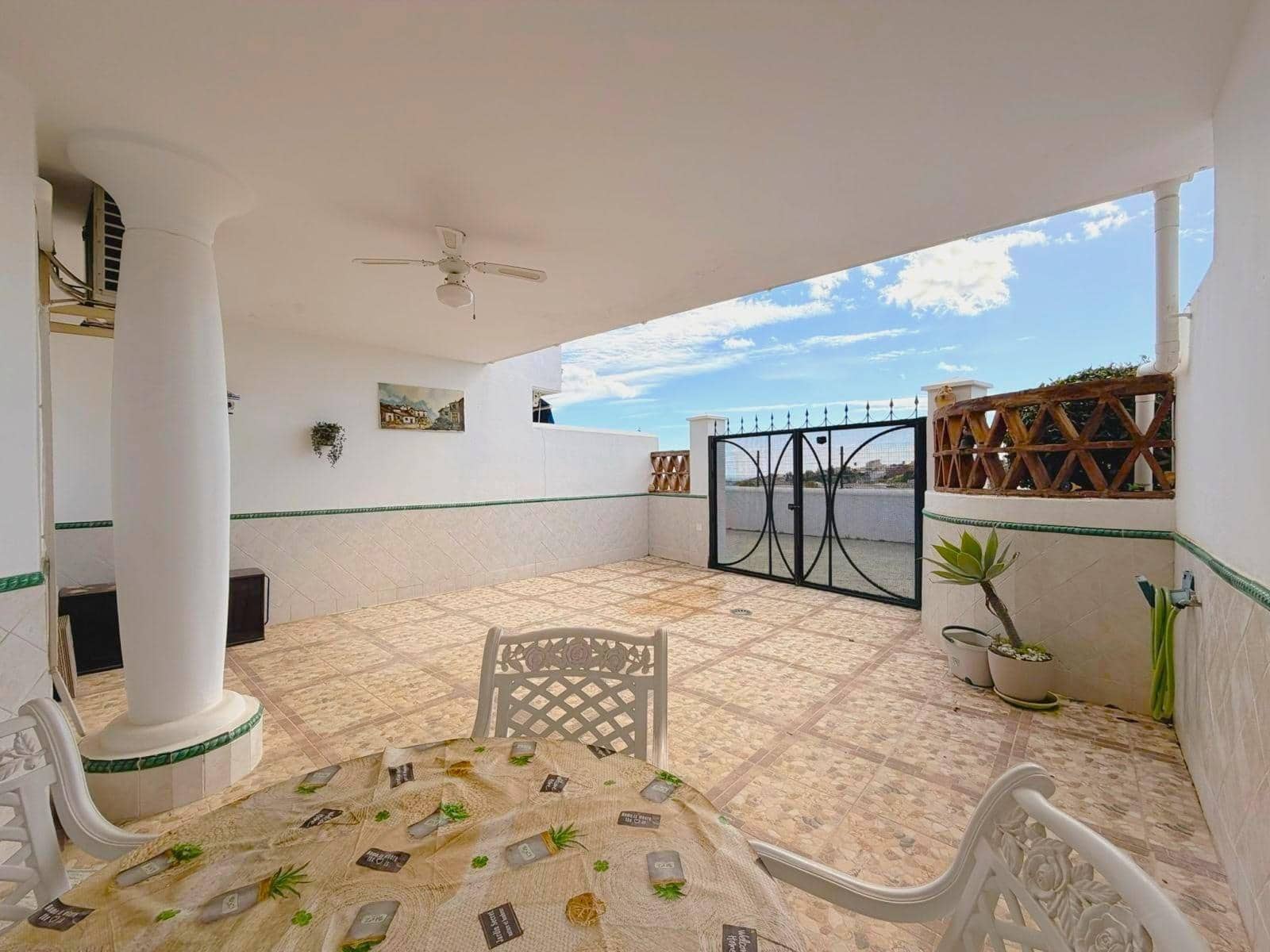 3 slaapkamer Rijtjeshuis te koop in Arroyo de la Miel met zwembad garage - € 570.000 (Ref: 9699169)