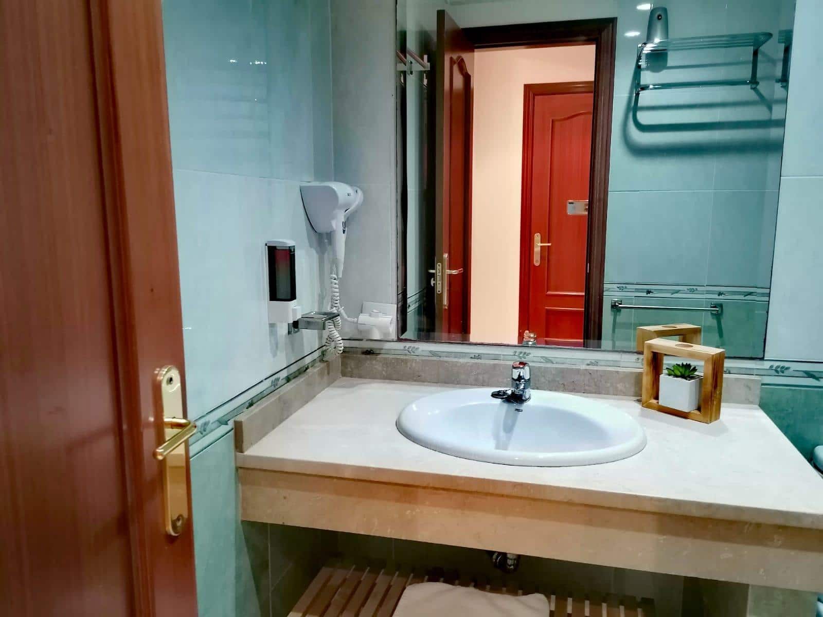 2 chambre Appartement à vendre à Manilva avec piscine - 219 000 € (Ref: 9699170)