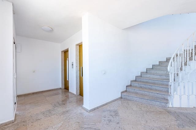 Studio til salg i Torremolinos med swimmingpool - € 165.000 (Ref: 9699173)