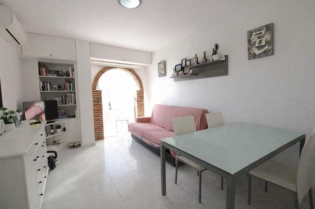 1 sypialnia Apartament na sprzedaż w Benalmádena z basenem - 233 000 € (Ref: 9699175)