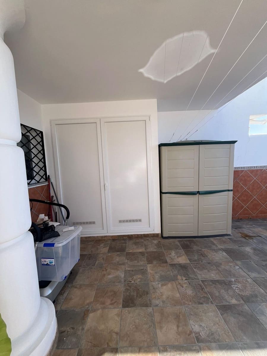 4 sovrum Radhus till salu i Benalmadena med pool garage - 639 000 € (Ref: 9699176)