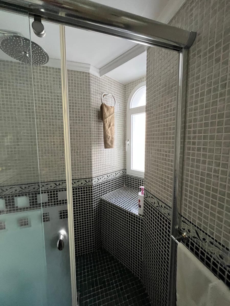 4 sovrum Radhus till salu i Benalmadena med pool garage - 639 000 € (Ref: 9699176)