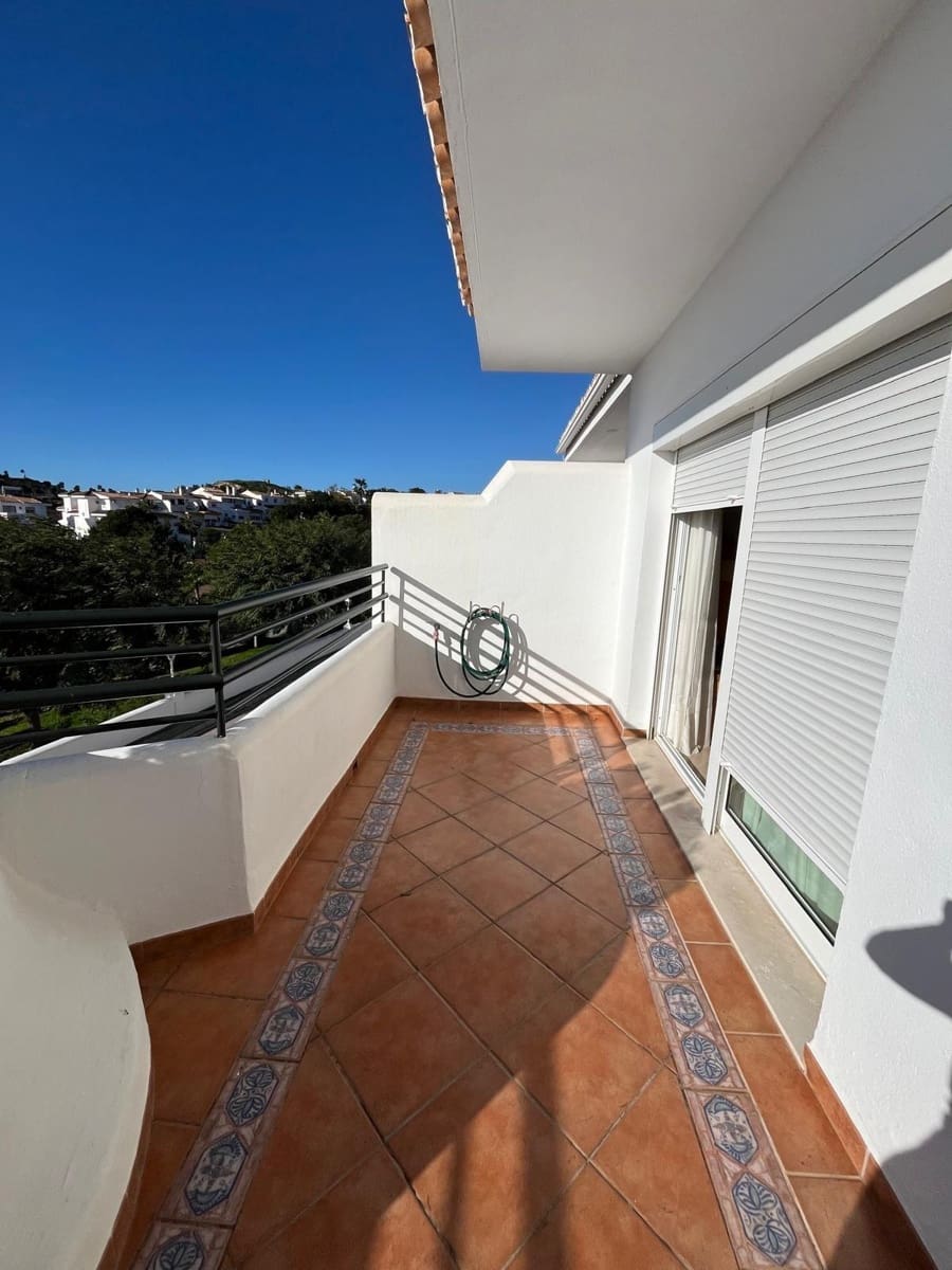 4 sovrum Radhus till salu i Benalmadena med pool garage - 639 000 € (Ref: 9699176)