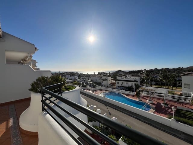 4 sovrum Radhus till salu i Benalmádena med pool garage - 639 000 € (Ref: 9699176)