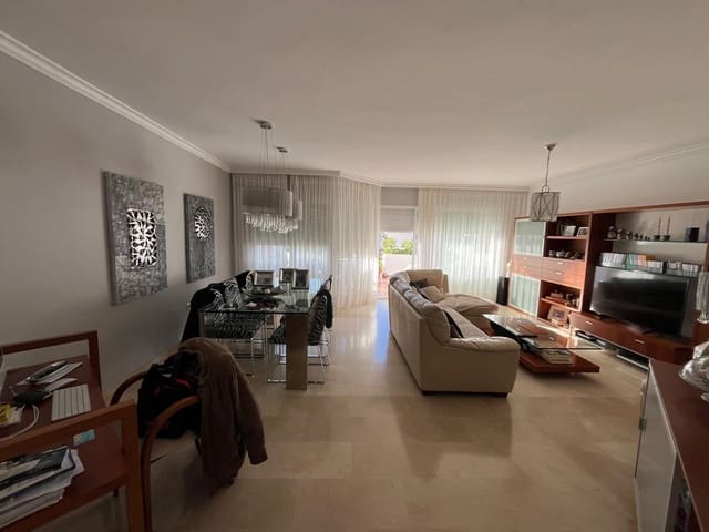 4 sovrum Radhus till salu i Benalmádena med pool garage - 639 000 € (Ref: 9699176)