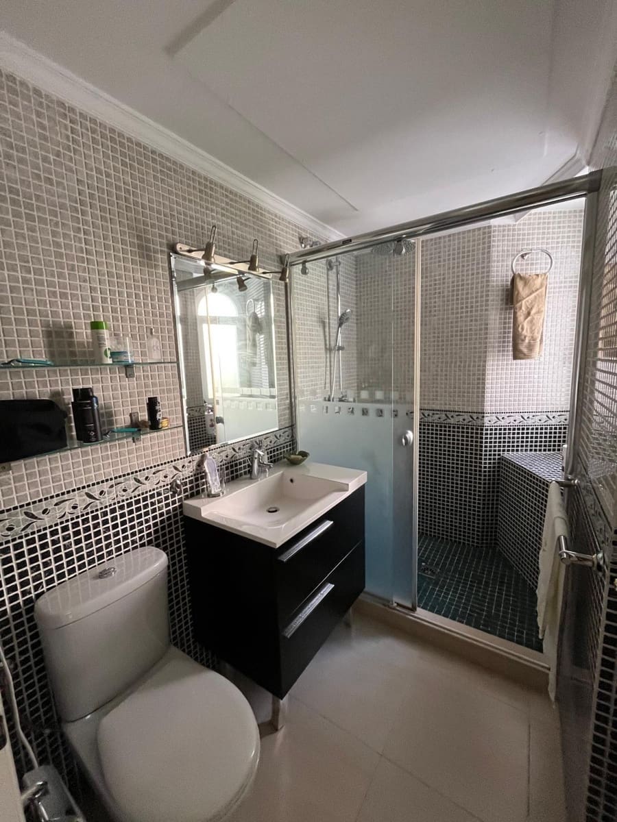 4 sovrum Radhus till salu i Benalmadena med pool garage - 639 000 € (Ref: 9699176)