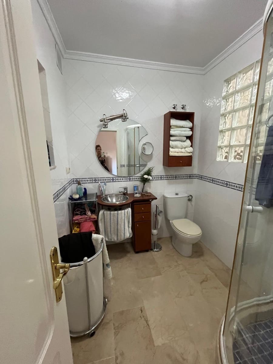 4 sovrum Radhus till salu i Benalmadena med pool garage - 639 000 € (Ref: 9699176)