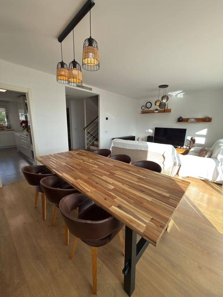 4 soverom Rekkehus til salgs i Pinos de Alhaurin med svømmebasseng - € 689 000 (Ref: 9699177)