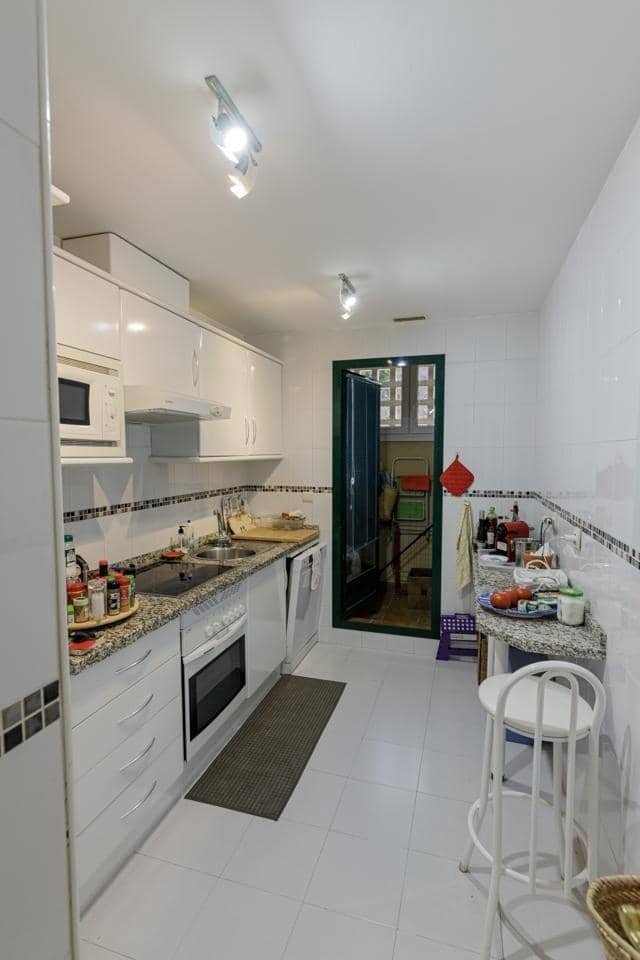 2 Zimmer Wohnung zu verkaufen in Torrequebrada mit Pool Garage - 379.000 € (Ref: 9699178)
