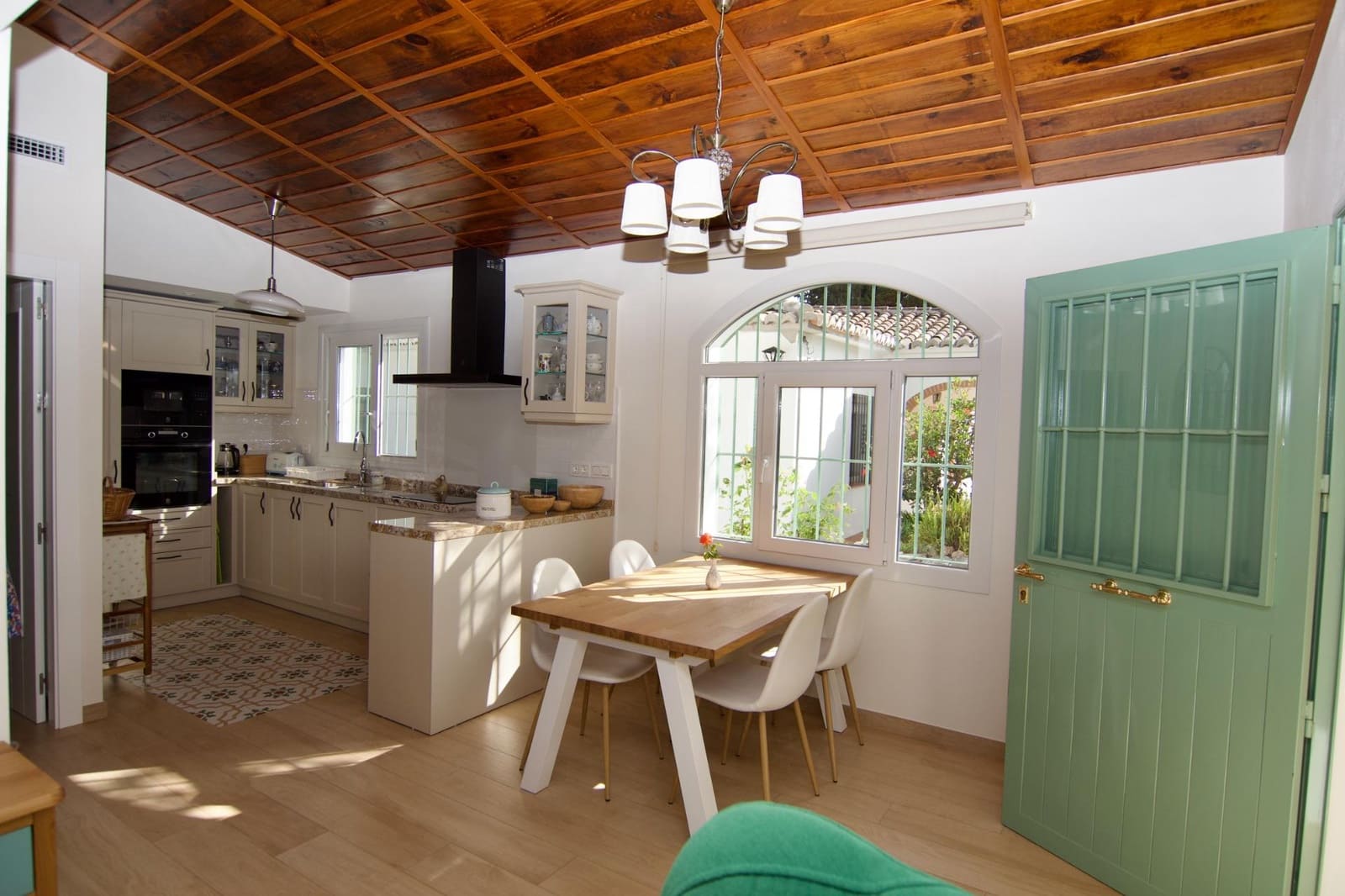 5 bedroom Villa for sale in Alhaurin el Grande with garage - € 880,000 (Ref: 9699180)