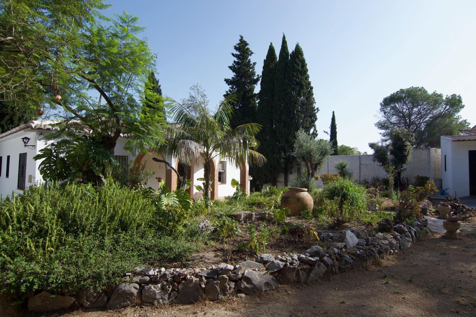 5 bedroom Villa for sale in Alhaurin el Grande with garage - € 880,000 (Ref: 9699180)