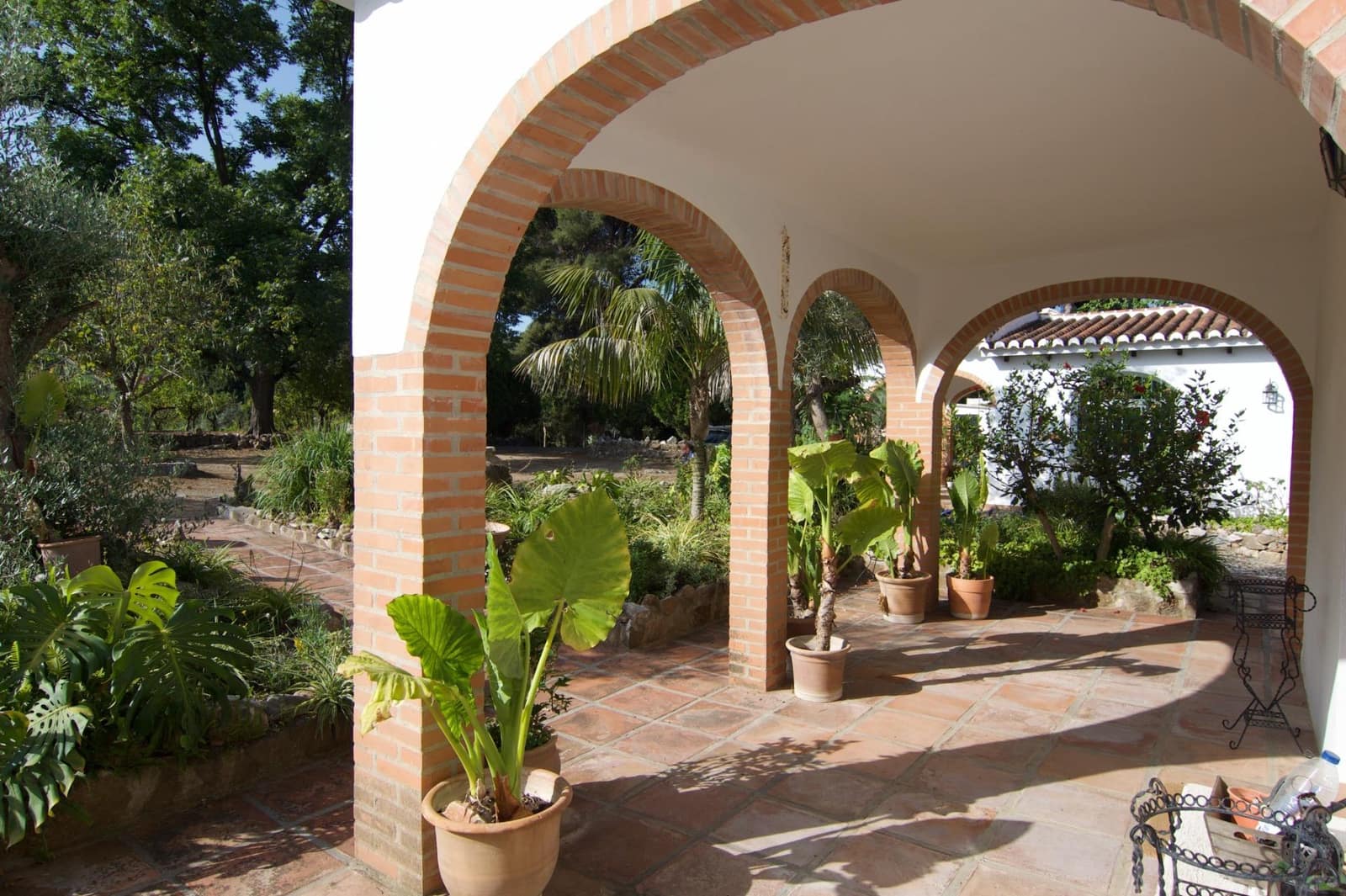 5 bedroom Villa for sale in Alhaurin el Grande with garage - € 880,000 (Ref: 9699180)