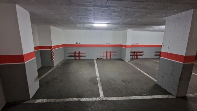 Garage à vendre à Malaga ville - 32 000 € (Ref: 9699182)