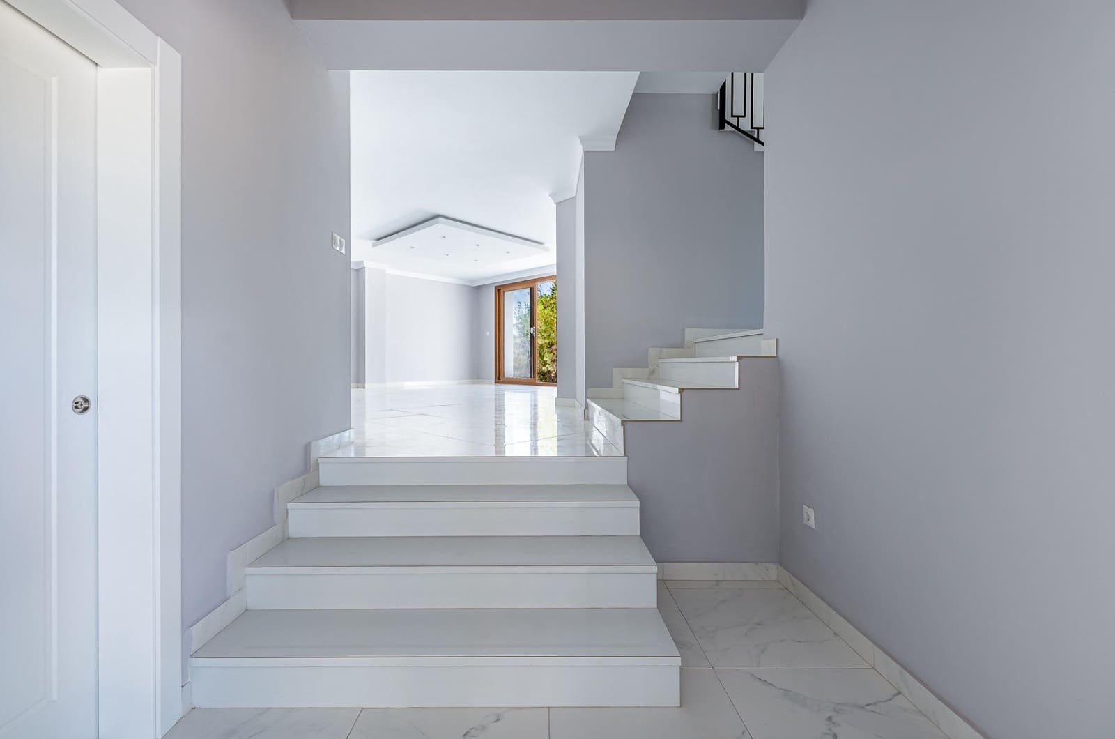 4 Zimmer Villa zu verkaufen in Valtocado mit Pool Garage - 1.399.000 € (Ref: 9699183)