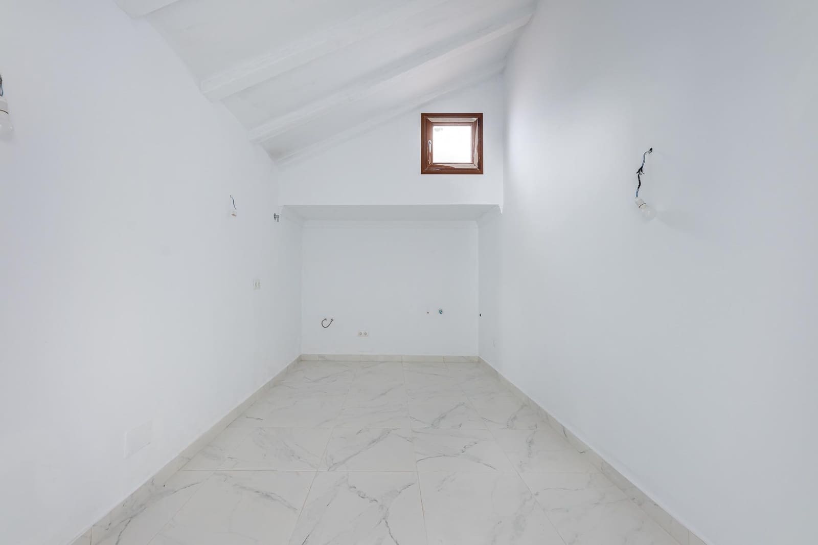 4 Zimmer Villa zu verkaufen in Valtocado mit Pool Garage - 1.399.000 € (Ref: 9699183)