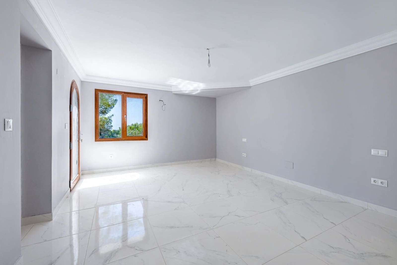 4 Zimmer Villa zu verkaufen in Valtocado mit Pool Garage - 1.399.000 € (Ref: 9699183)