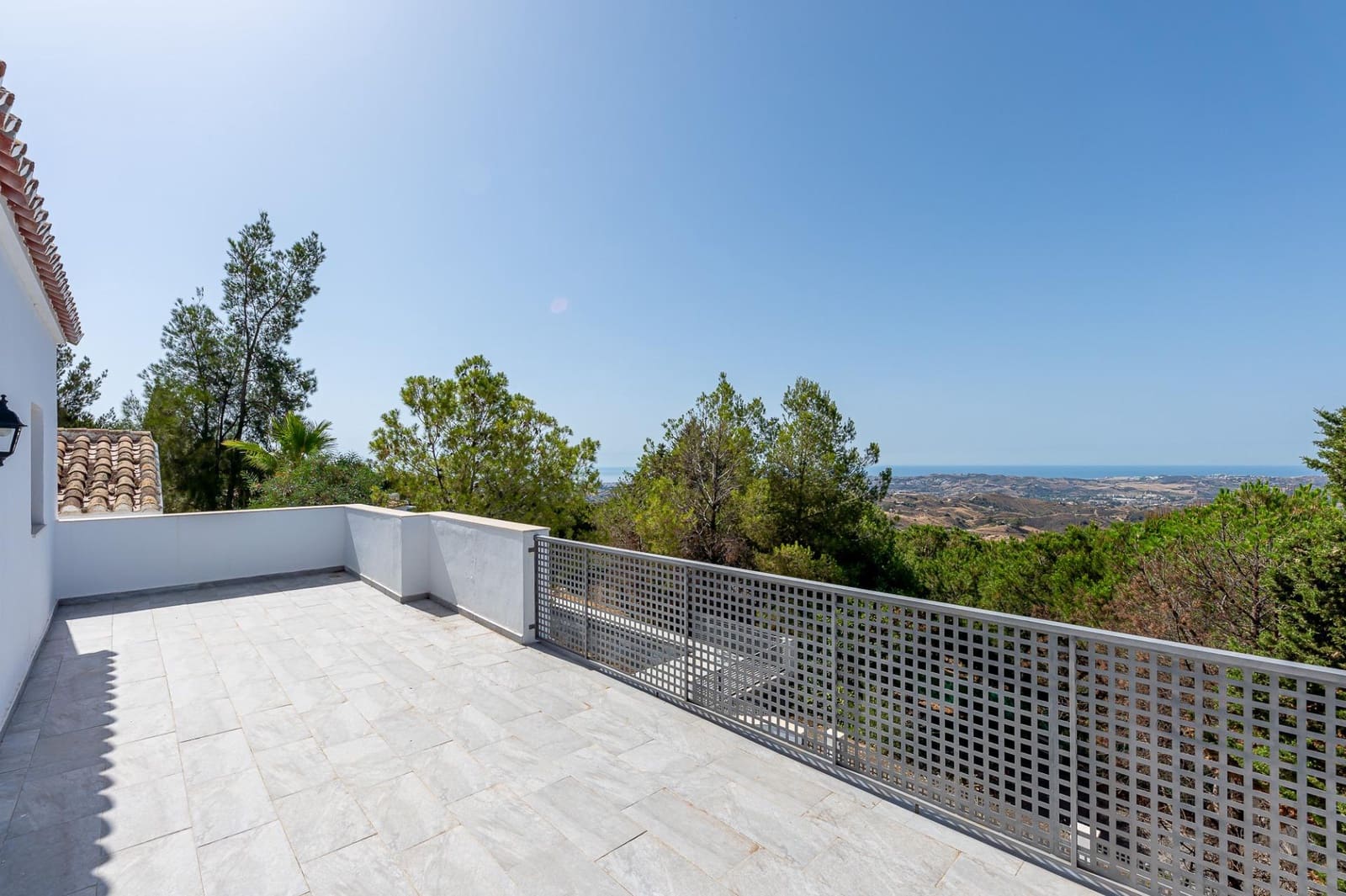 4 Zimmer Villa zu verkaufen in Valtocado mit Pool Garage - 1.399.000 € (Ref: 9699183)