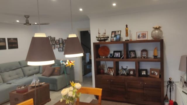 5 makuuhuone Paritalo myytävänä paikassa Arroyo de la Miel, Benalmádena mukana uima-altaan 
autotalli - 470 000 € (Ref: 9699185)