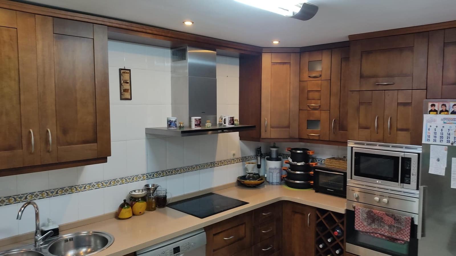 5 bedroom Semi-detached Villa for sale in Arroyo de la Miel with pool garage - € 470,000 (Ref: 9699185)