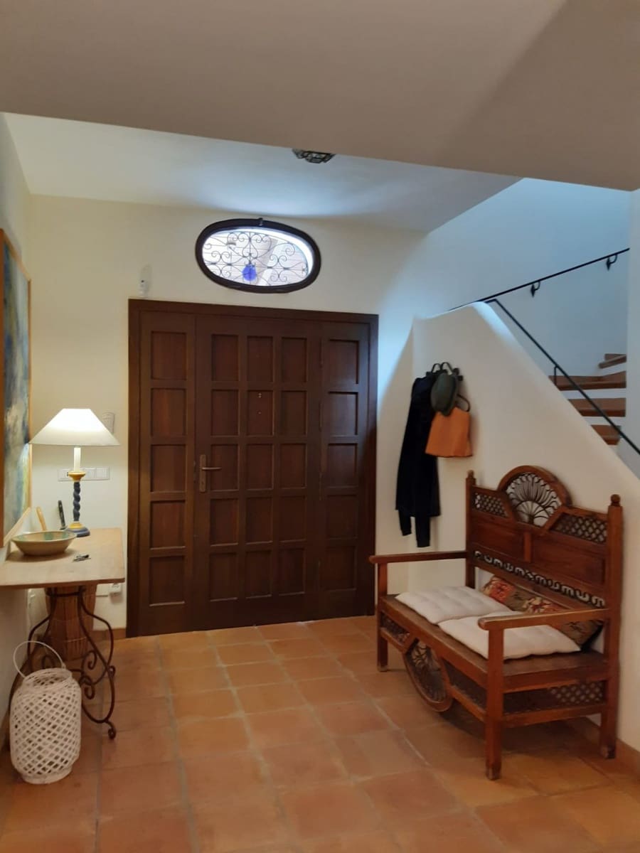 4 bedroom Villa for sale in Mijas Golf with pool garage - € 1,095,000 (Ref: 9699186)