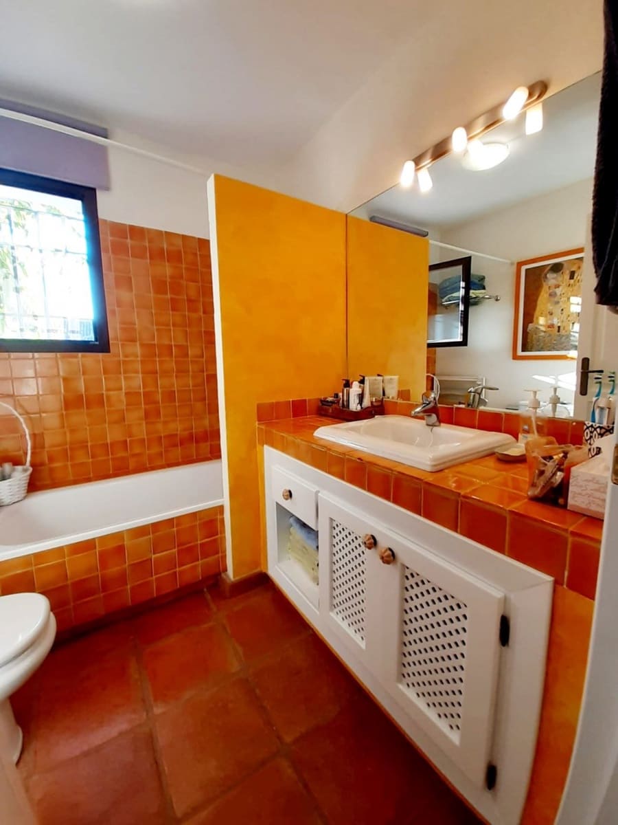 4 bedroom Villa for sale in Mijas Golf with pool garage - € 1,095,000 (Ref: 9699186)