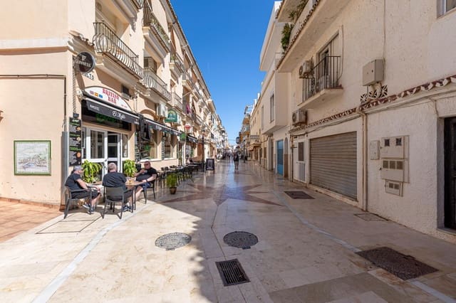 Kommersiell til leie i Torremolinos med garasje - € 2 500 (Ref: 9701651)