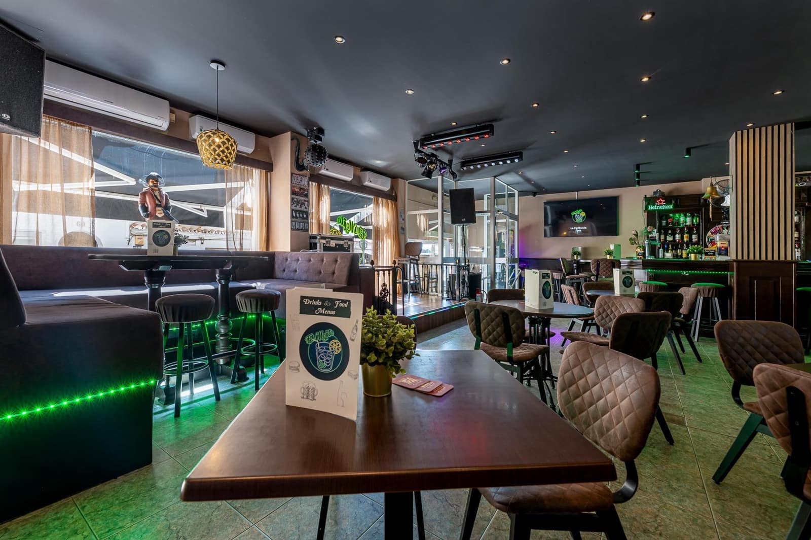 Commercial for rent in Torremolinos with garage - € 2,500 (Ref: 9701651)