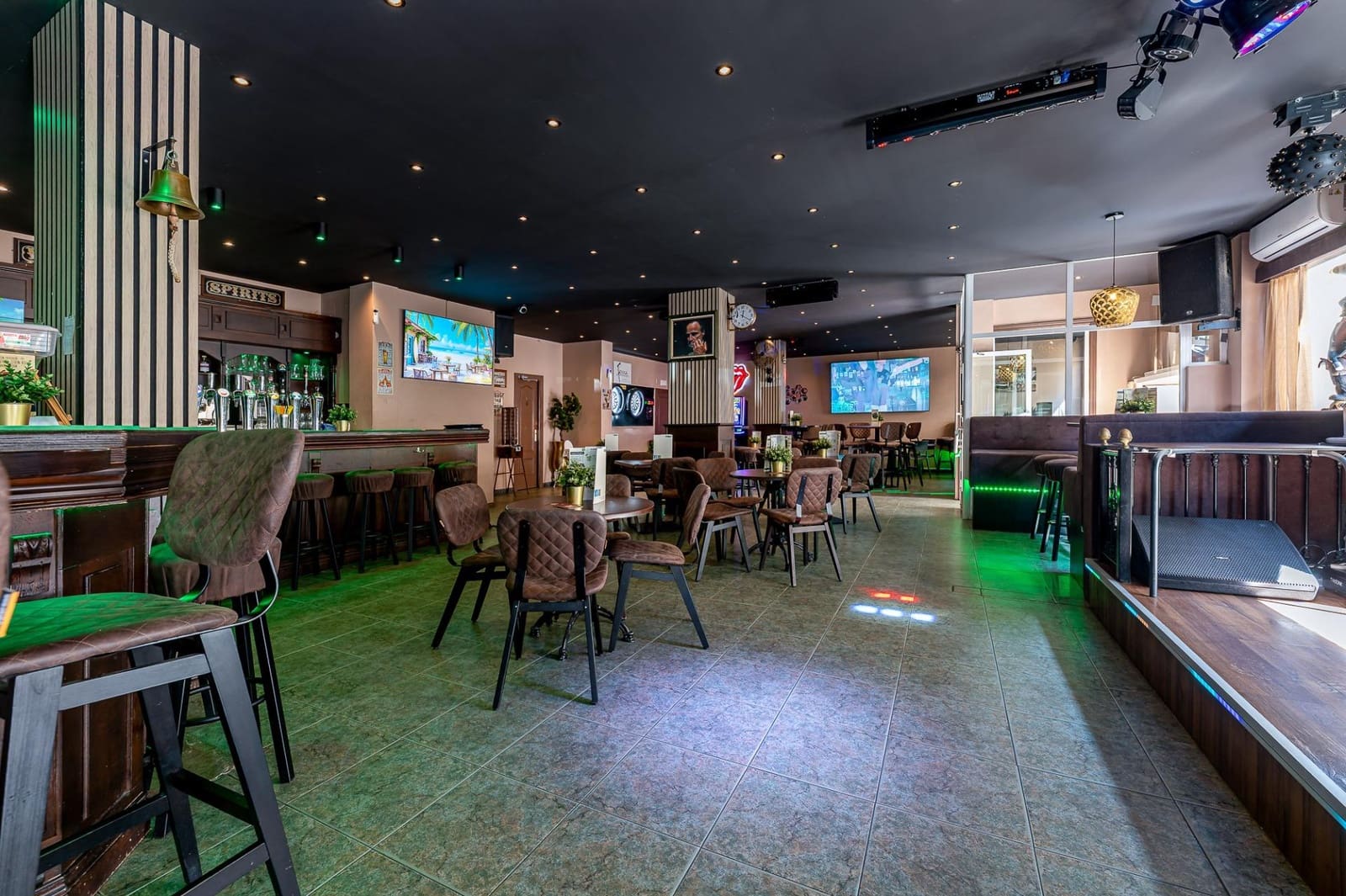 Commercial for rent in Torremolinos with garage - € 2,500 (Ref: 9701651)